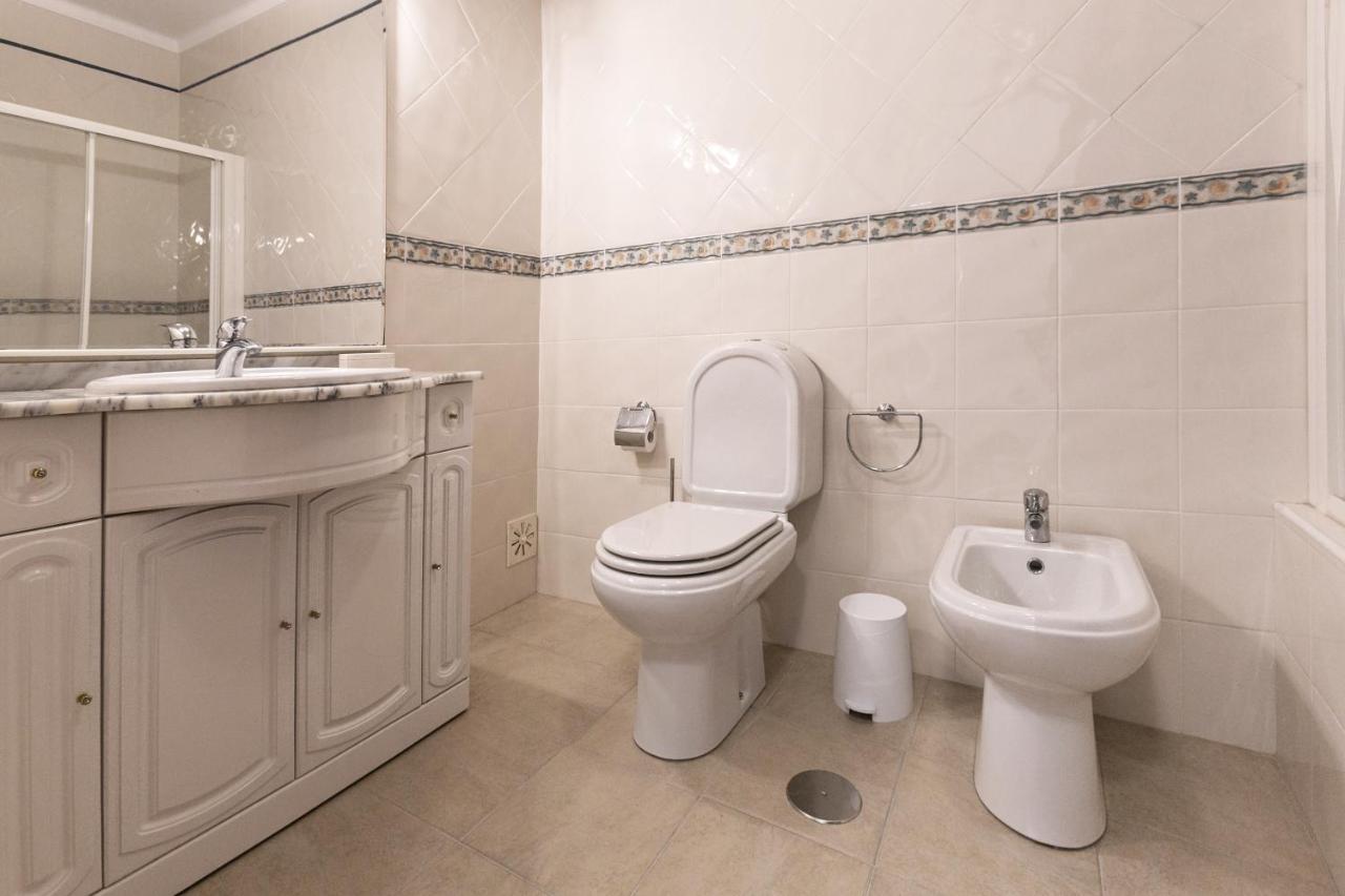 Ocean Breeze Villa Atouguia Da Baleia Bagian luar foto